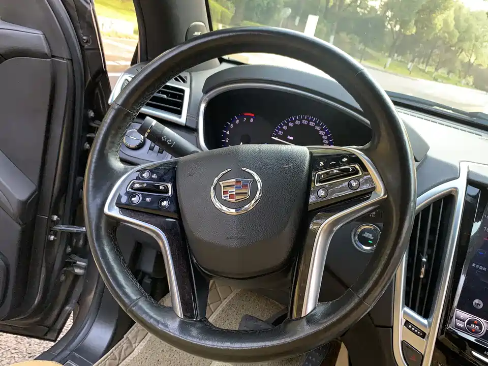 Cadillac SRX