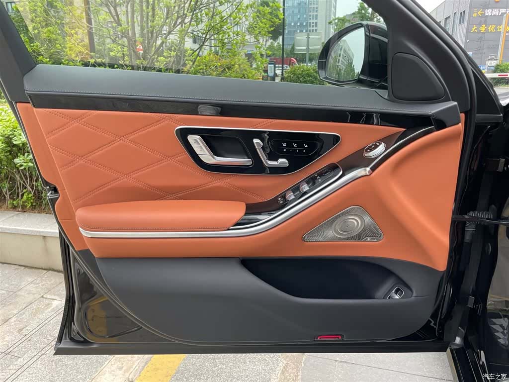Maybach S-Class, 2023 9