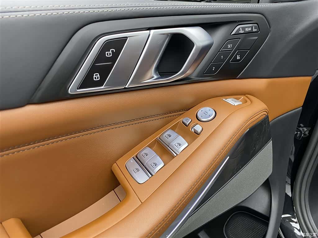 BMW X7, 2023 22