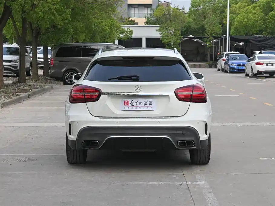 Mercedes-Benz GLA AMG