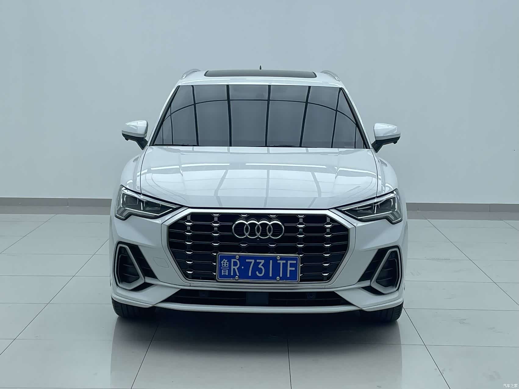 Audi Q3, 2023 все фото