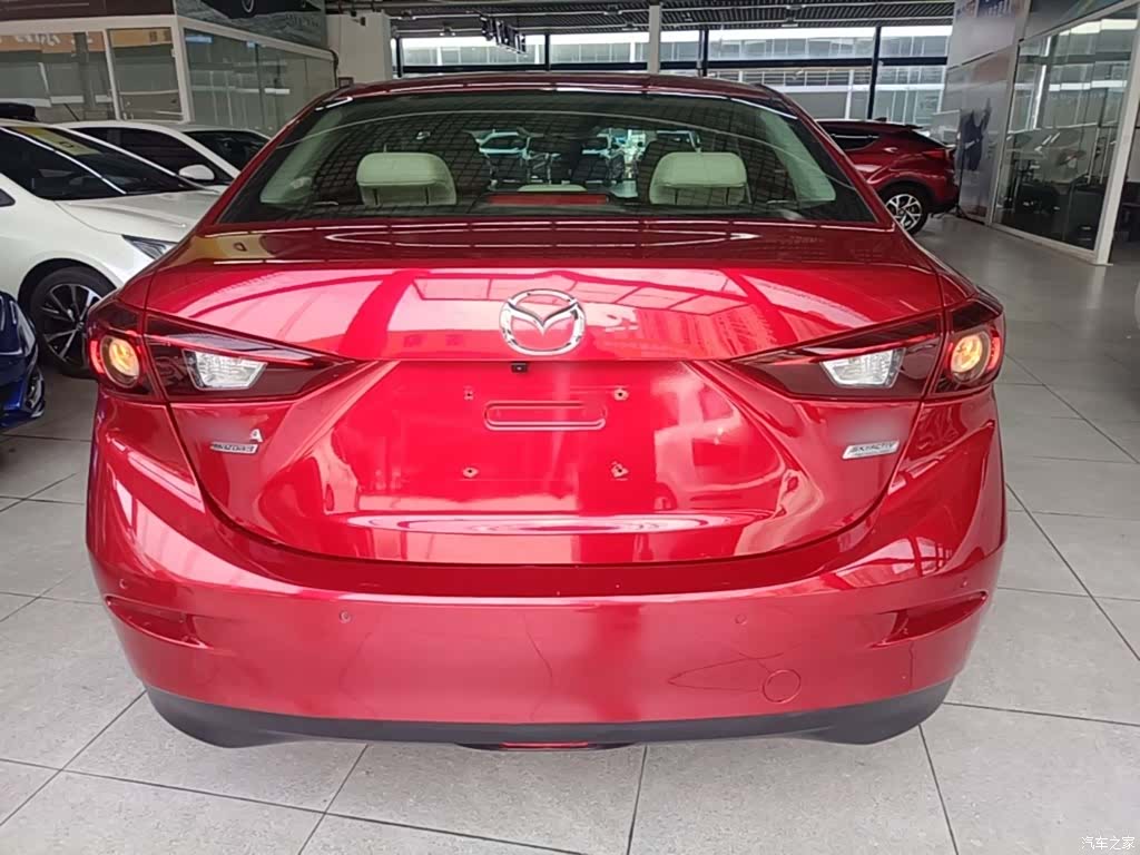 Mazda Mazda3, 2014 6