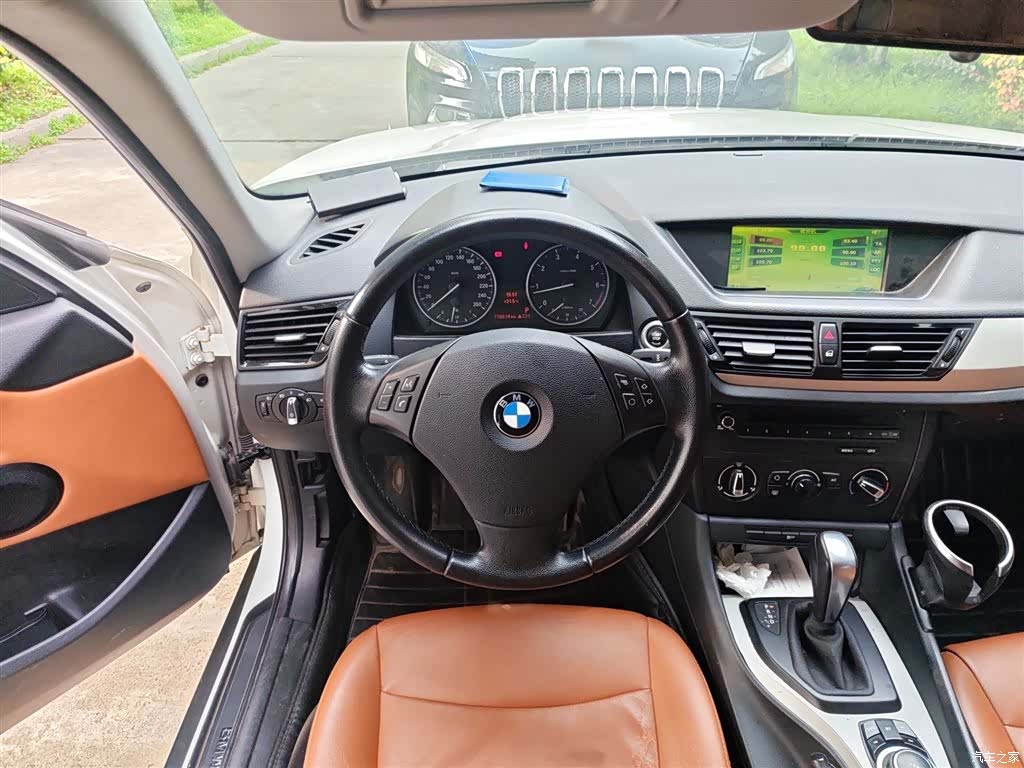 BMW X1, 2014 3