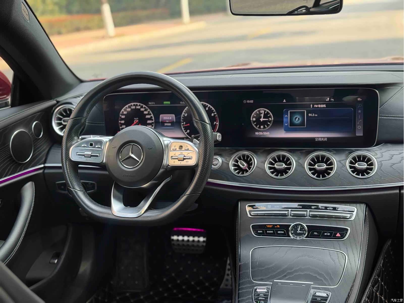Mercedes-Benz E-Class, 2020 4