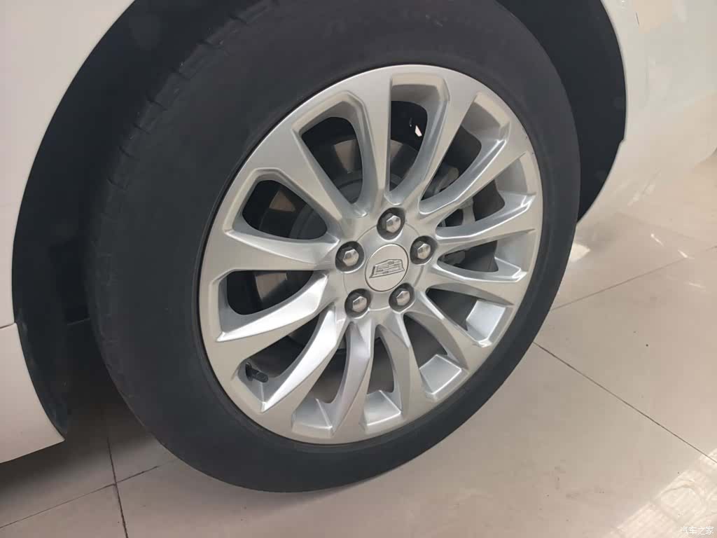 Cadillac XTS, 2019 7