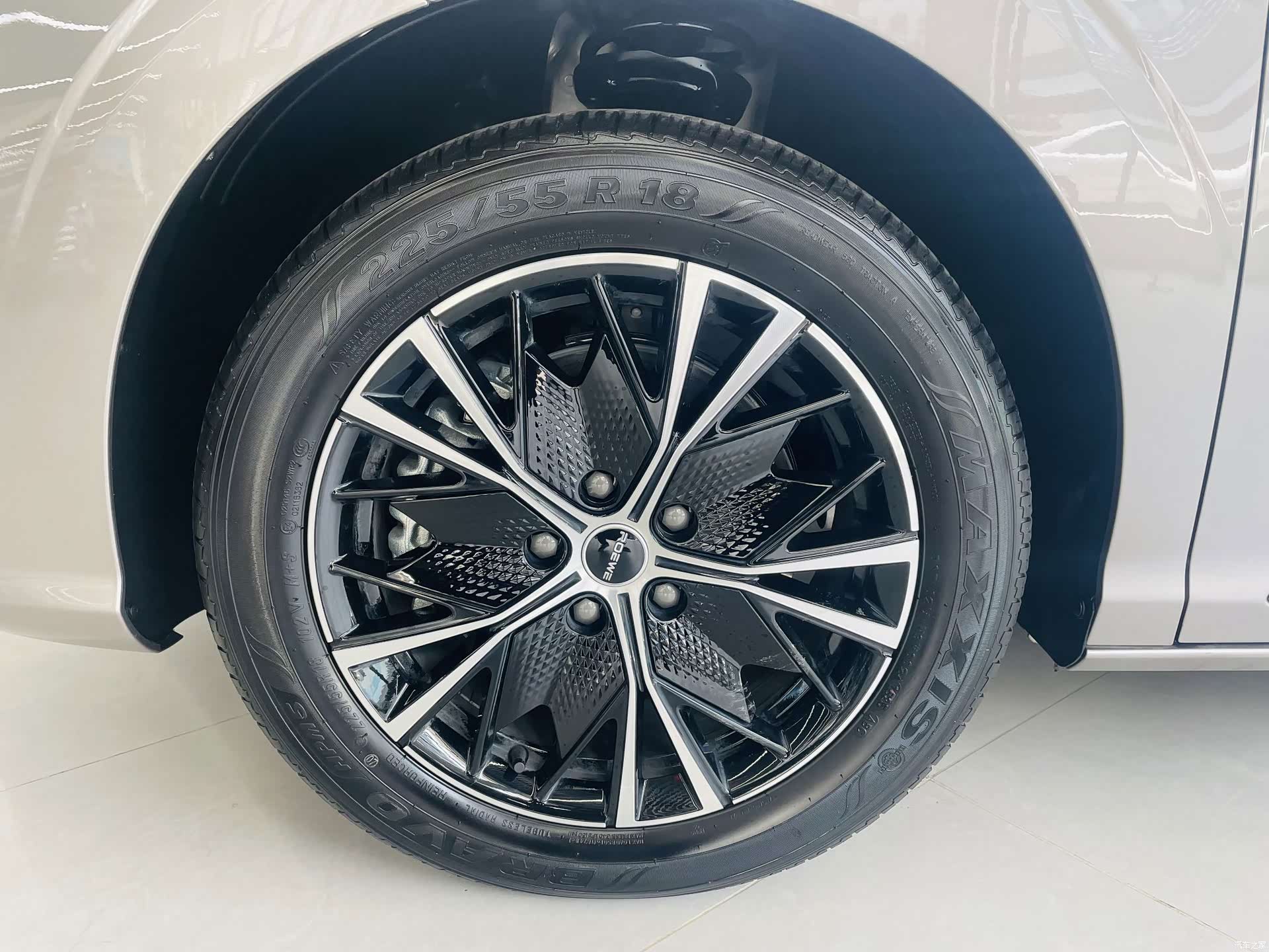 Roewe iMAX8, 2025 3