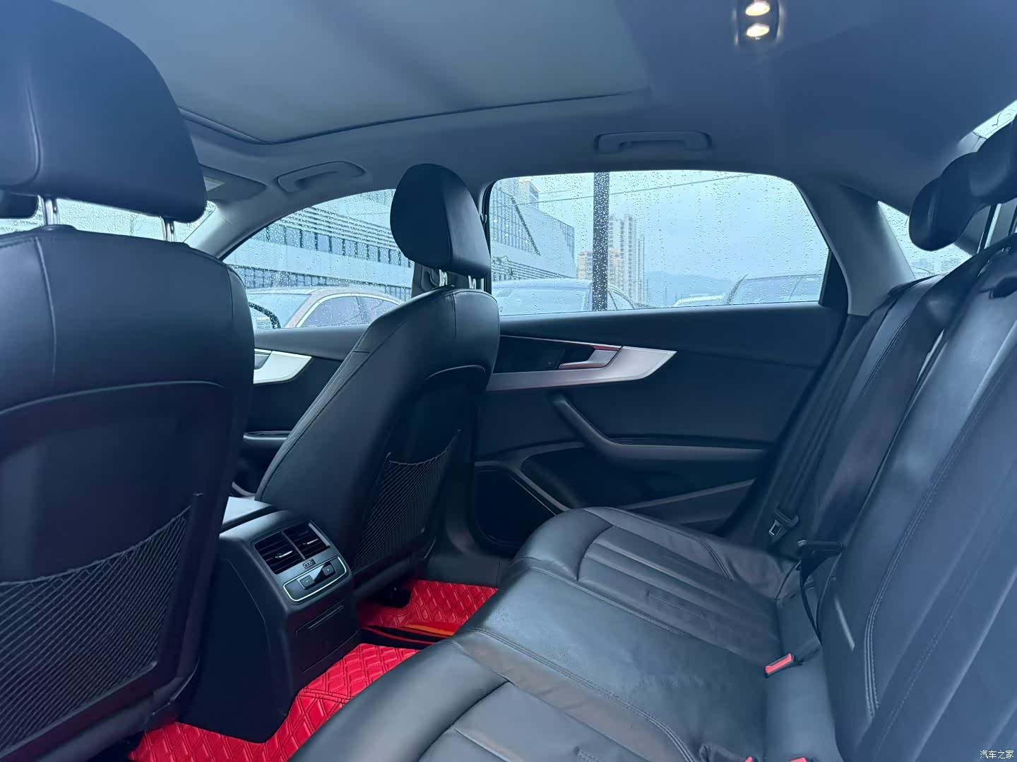 Audi A4L, 2018 все фото