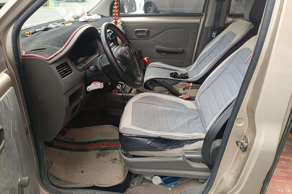 Wuling V, 2019 9