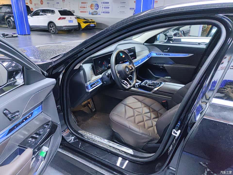 BMW 7 Series, 2024 8