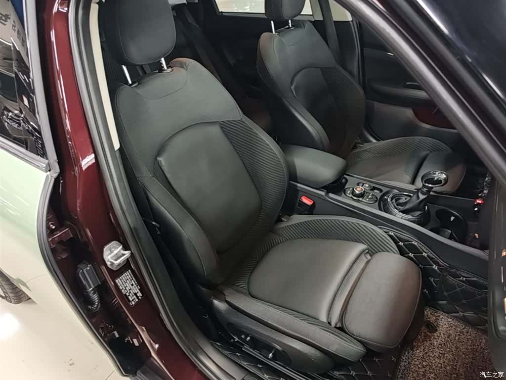 Mini Clubman, 2017 25