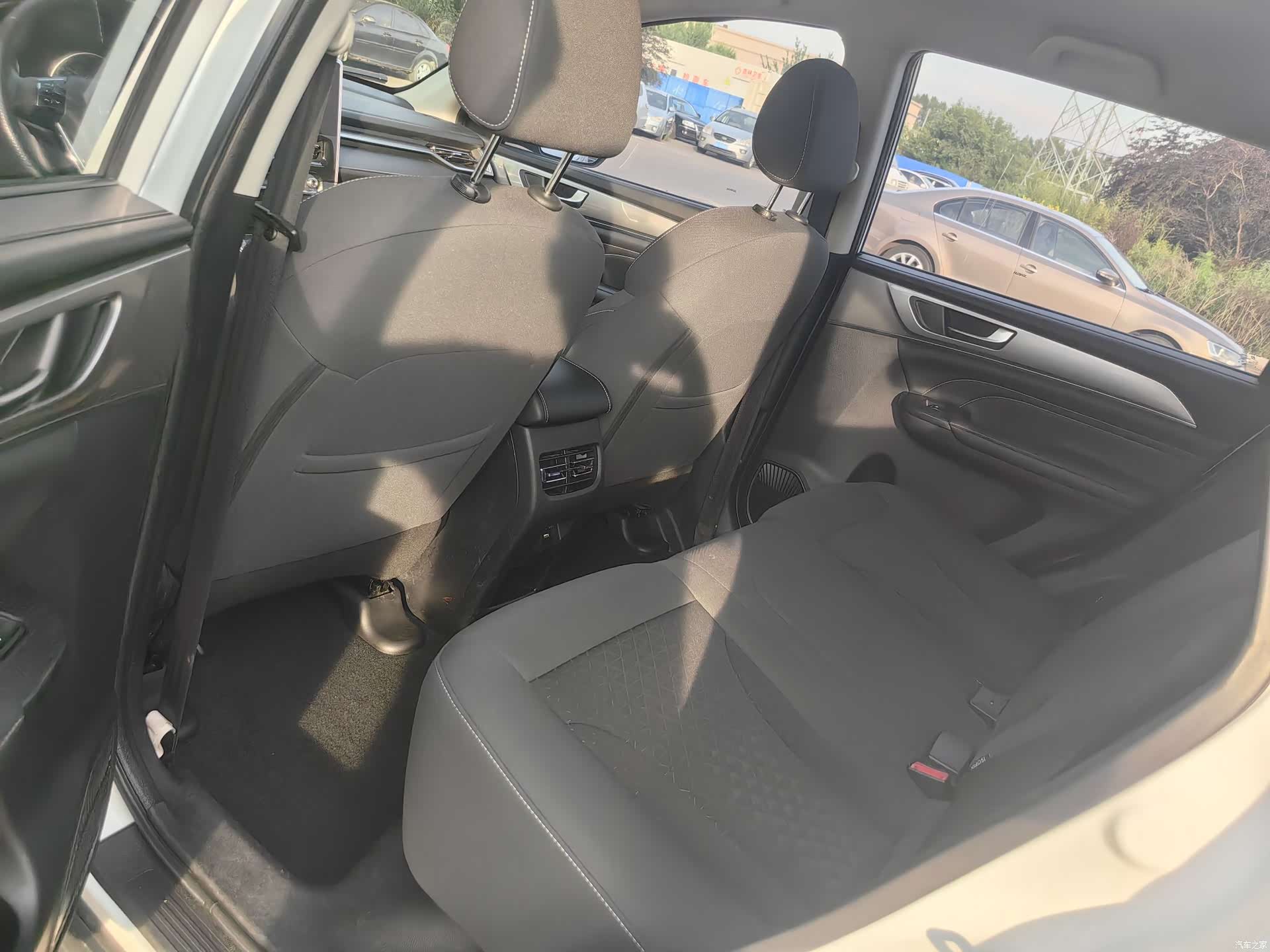 Haval M6, 2021 все фото