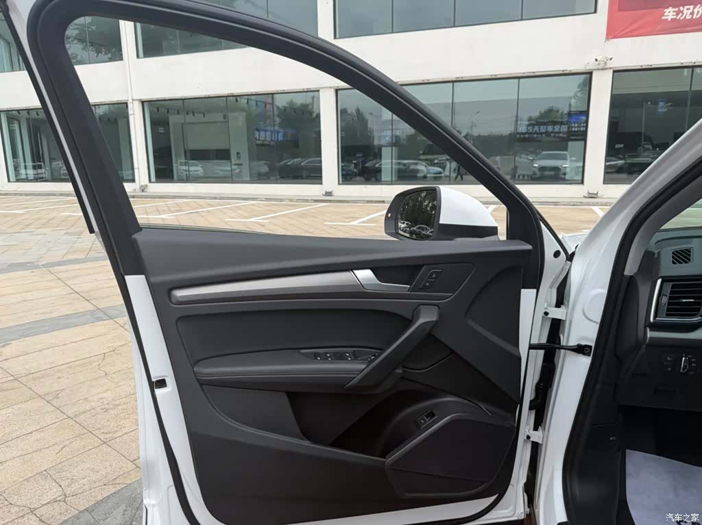 Audi Q5L, 2022 6