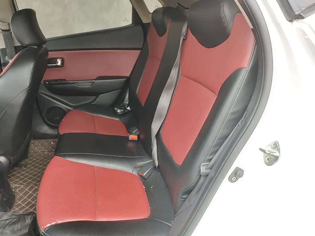 Kia K2, 2014 13