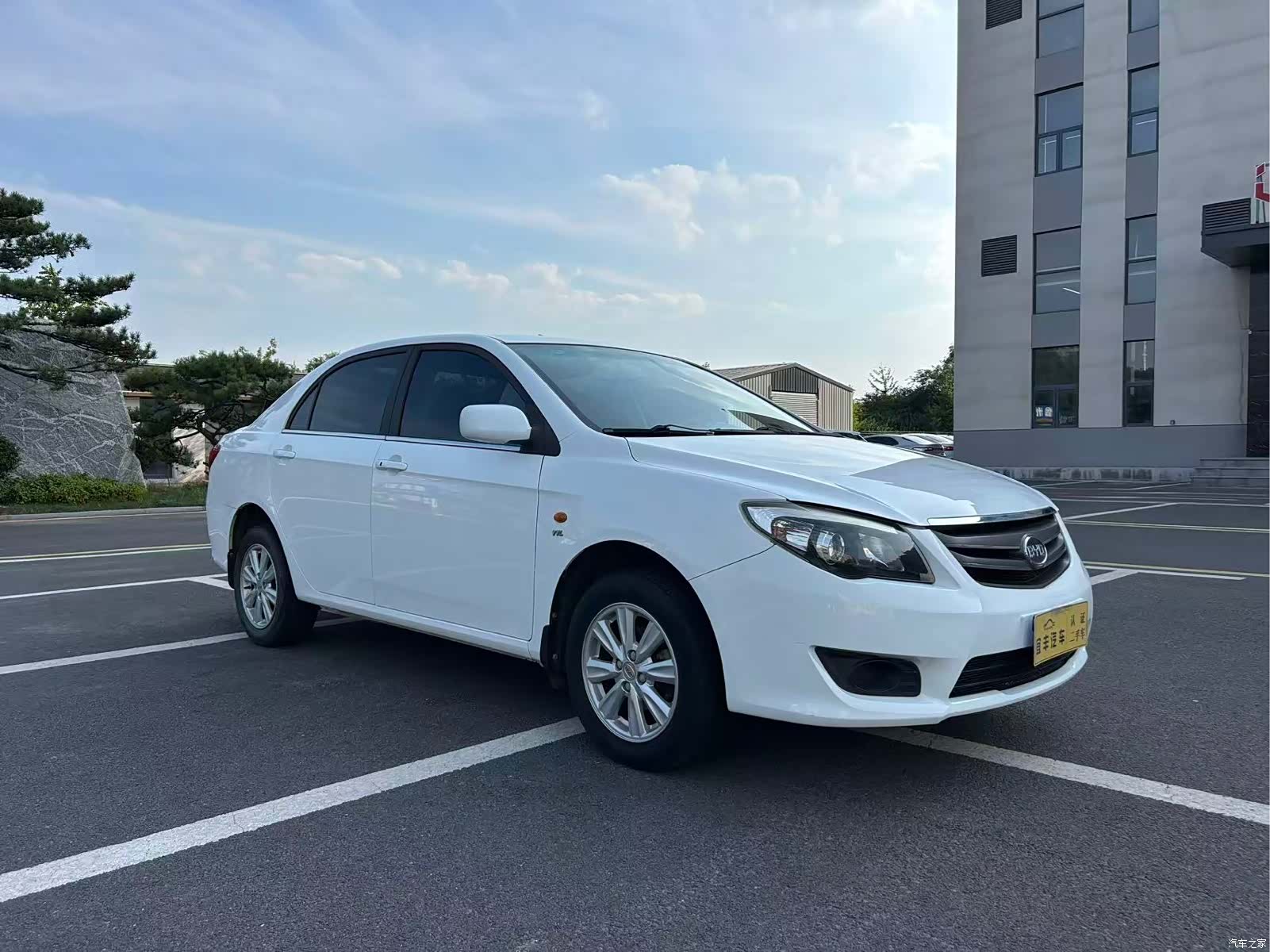 BYD L3, 2014 3