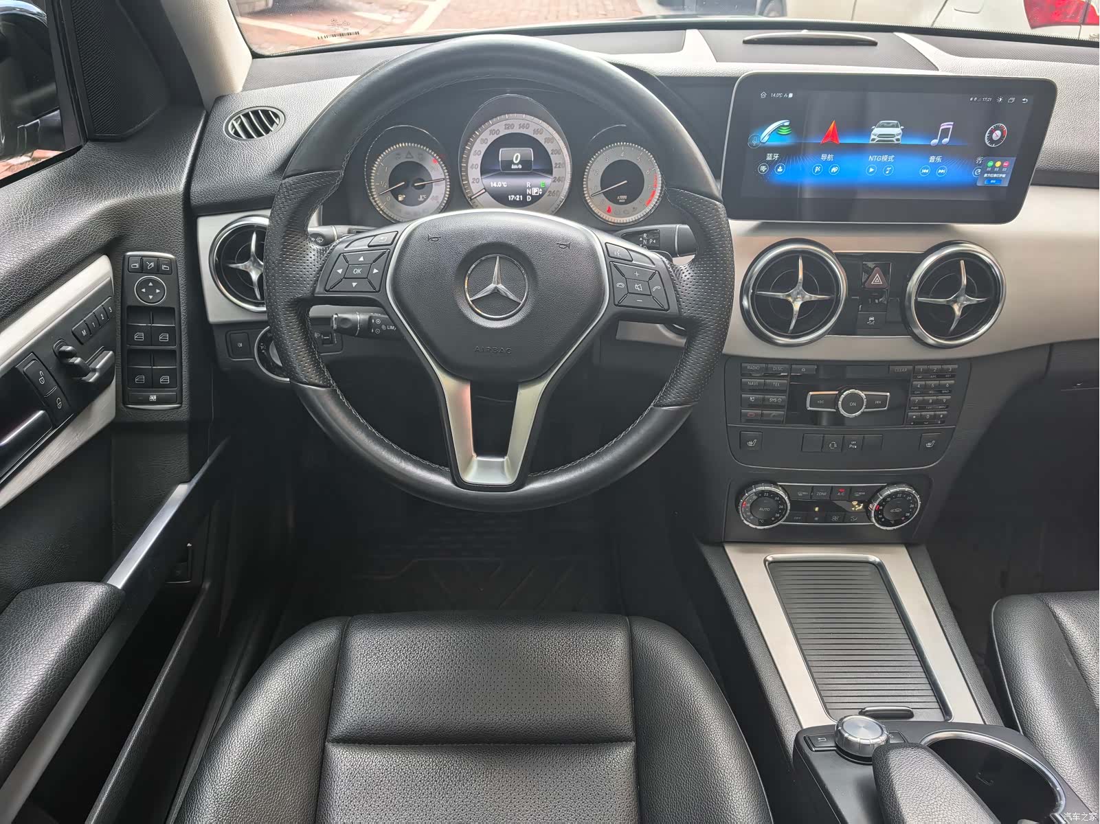 Mercedes-Benz GLK-Class, 2013 9
