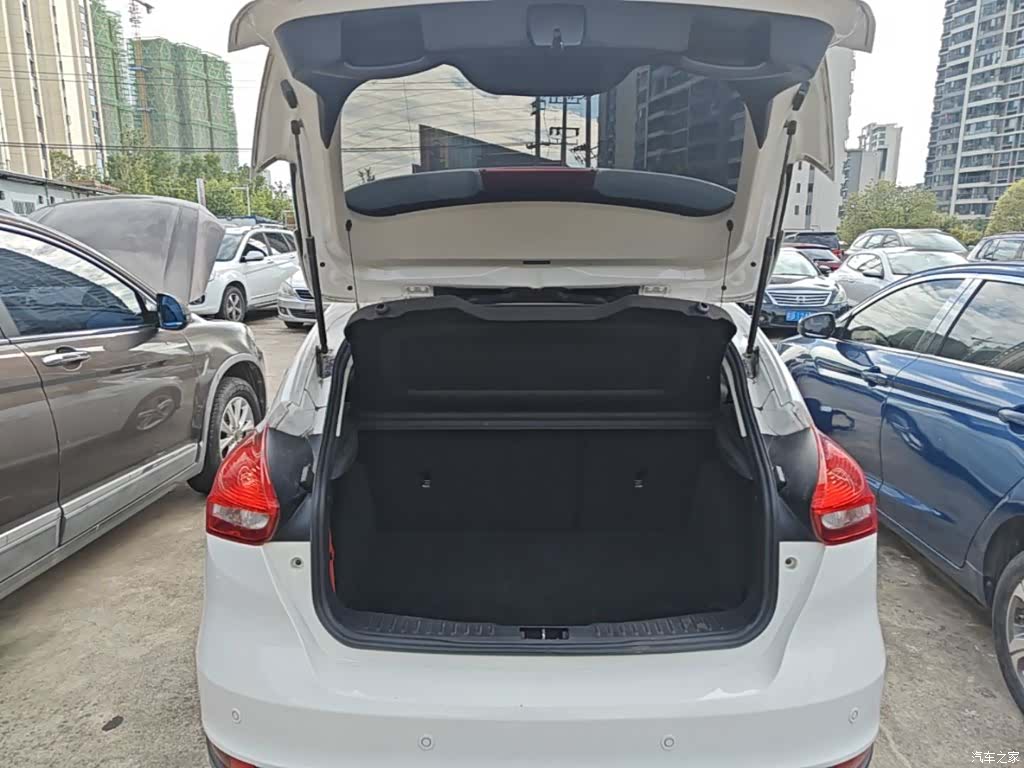 Ford Focus, 2020 19