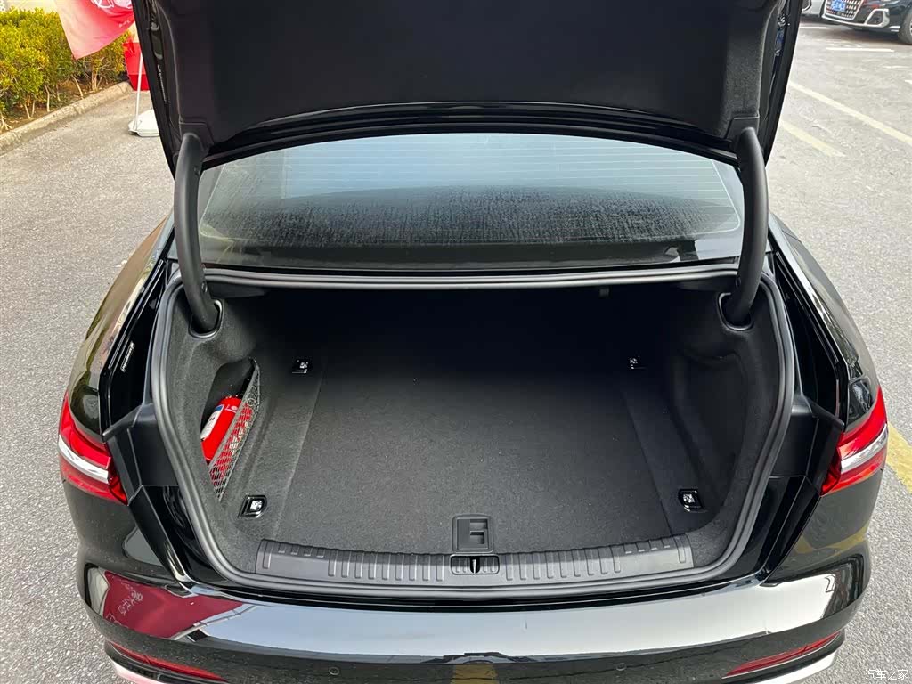Audi A6L, 2024 8