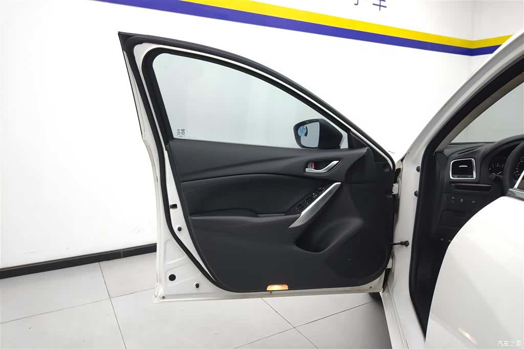 Mazda Atenza, 2016 7