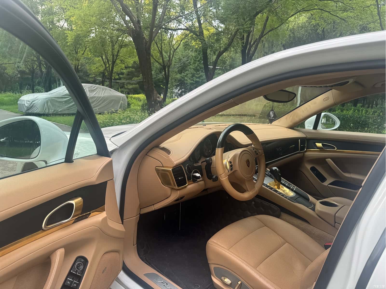 Porsche Panamera, 2012 4