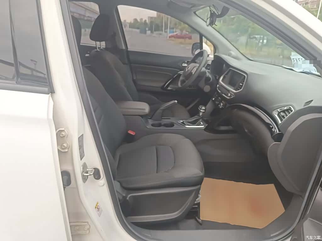 GAC GS4, 2015 25