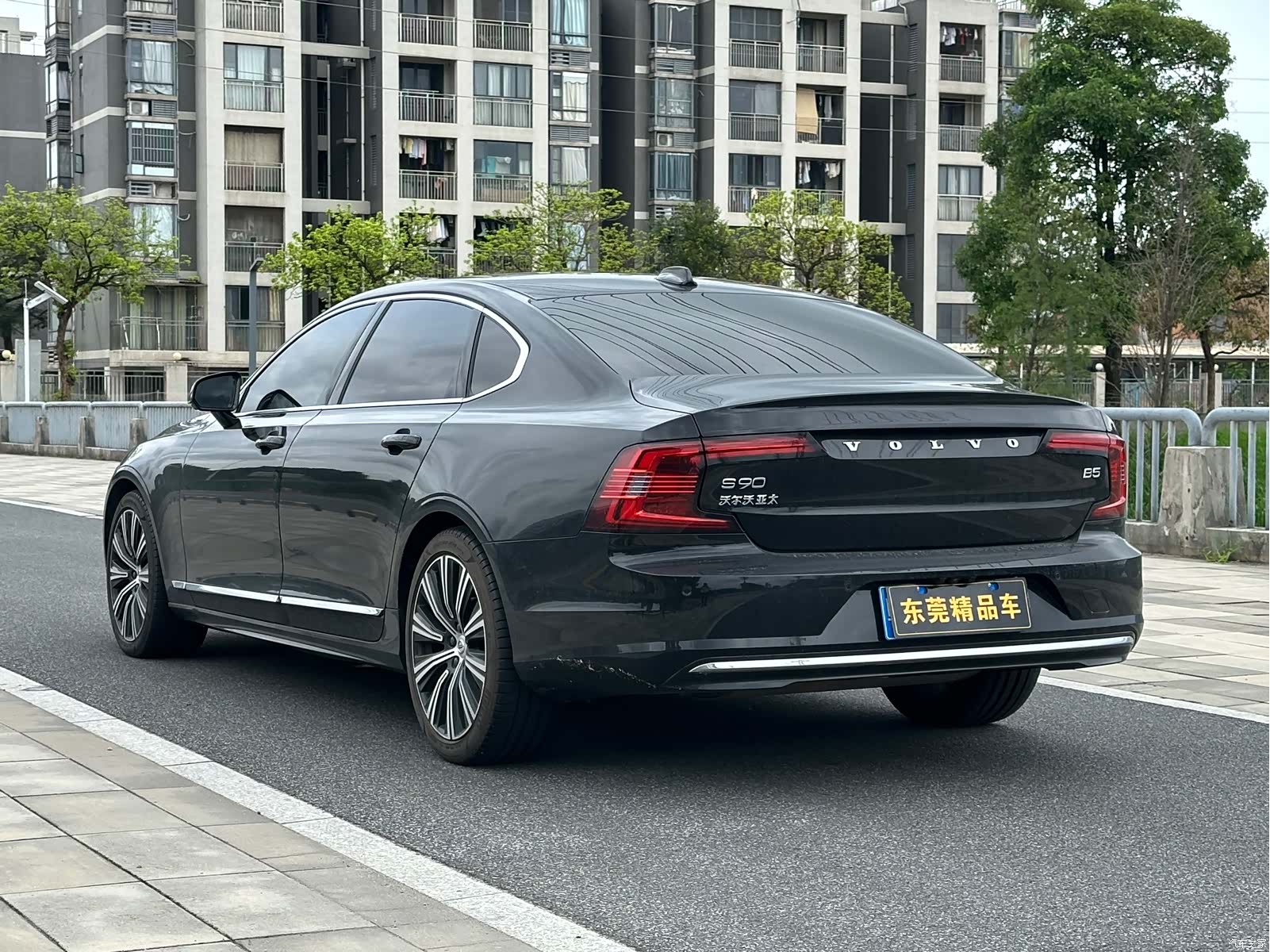 Volvo S90, 2023 4