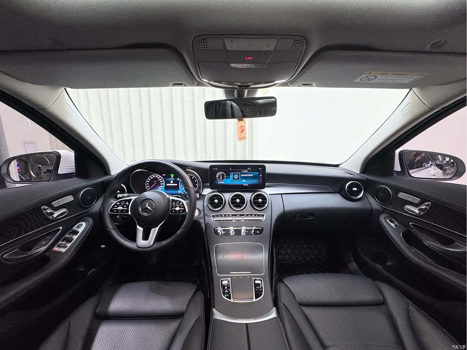 Mercedes-Benz C-Class, 2019 29