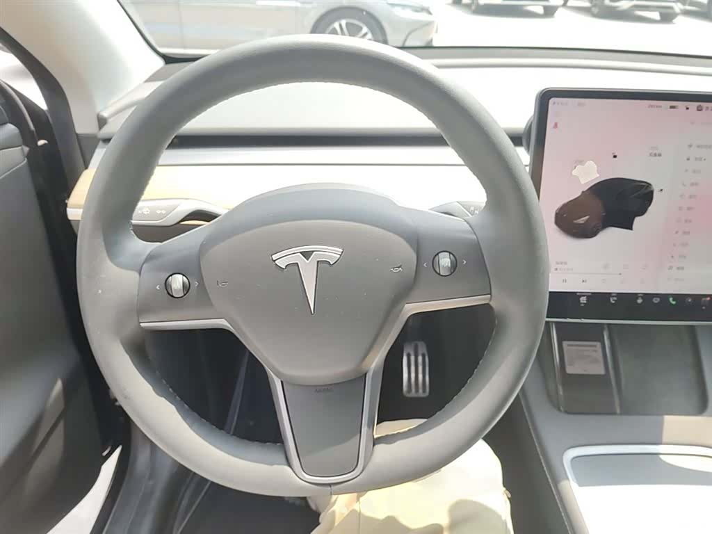 Tesla Model Y, 2022 11