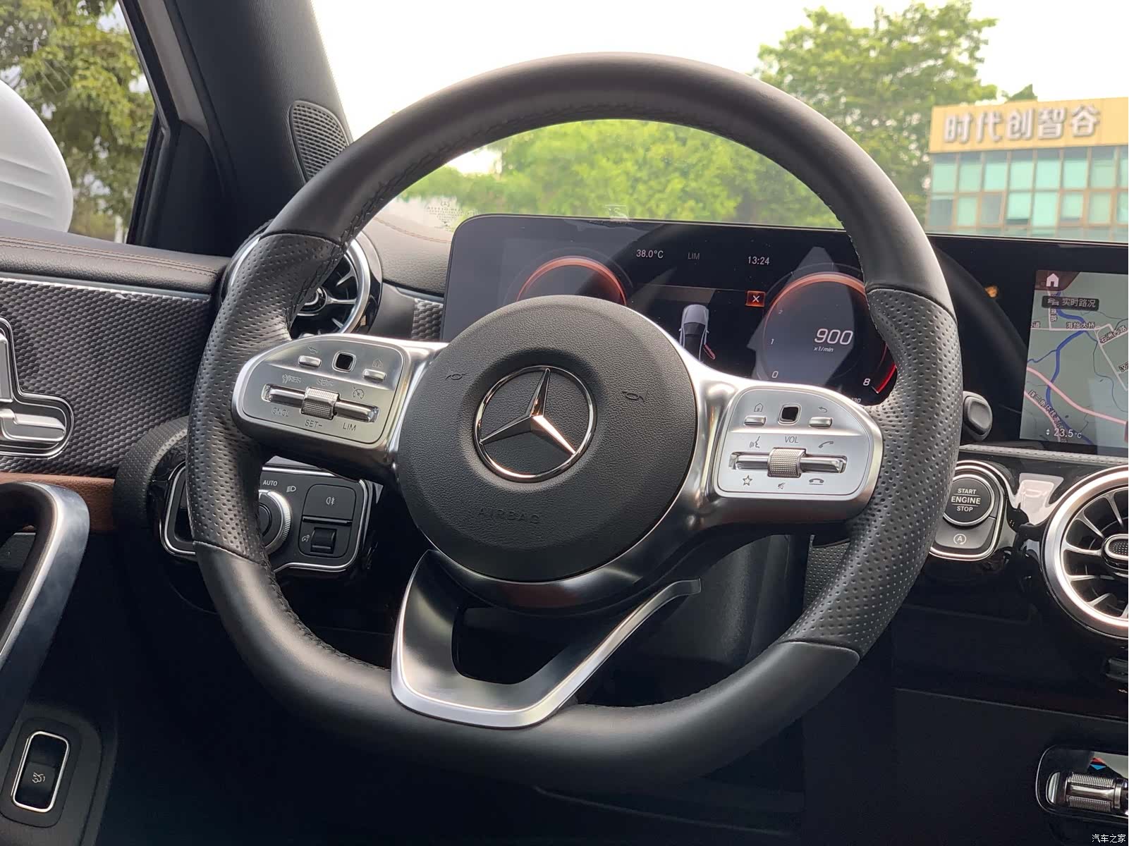Mercedes-Benz A-Class, 2021 13