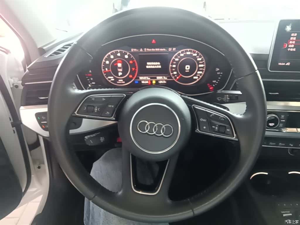 Audi A4L, 2019 11
