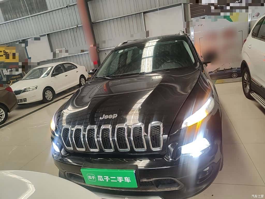 Jeep Cherokee, 2018 3