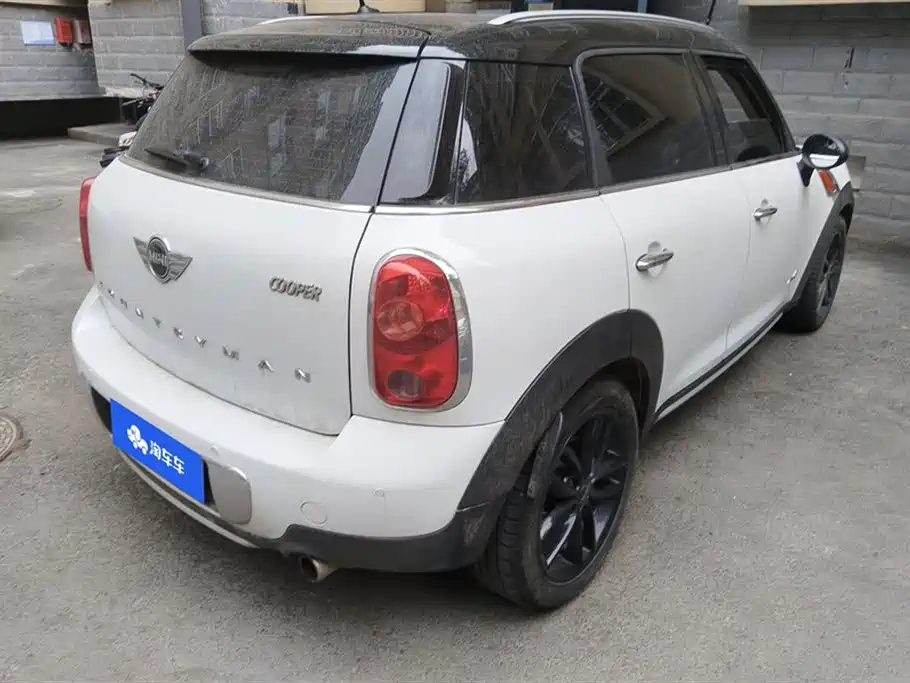 MINI COUNTRYMAN