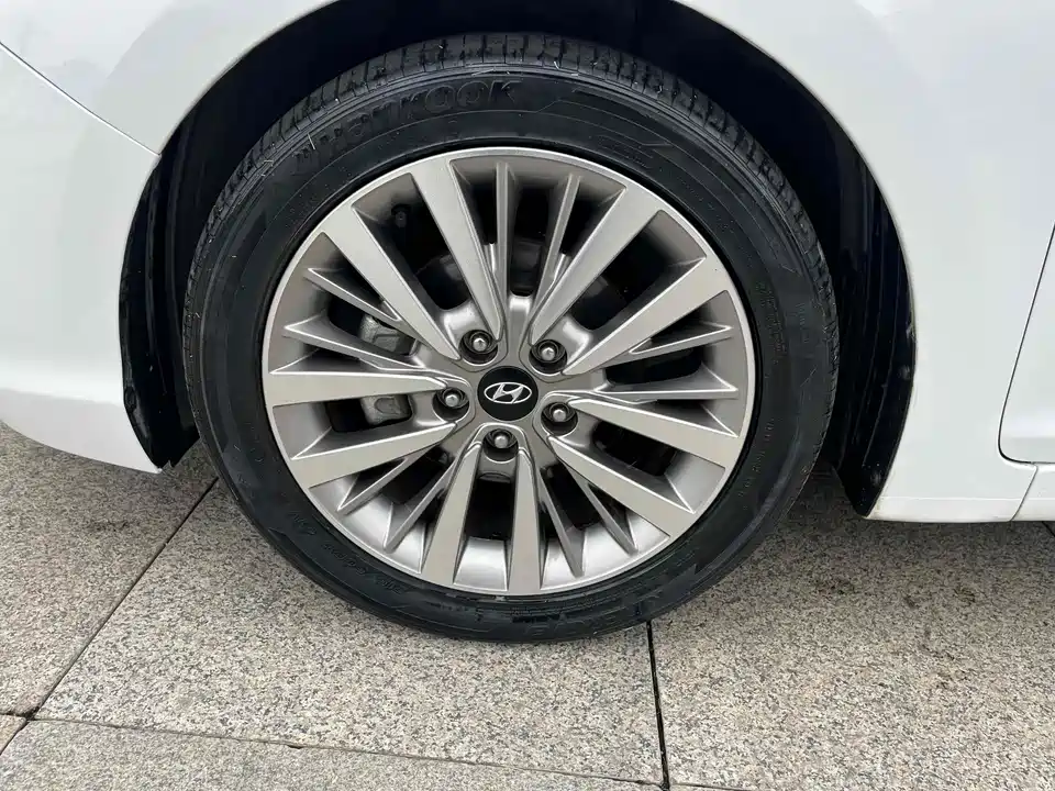 Hyundai Name picture