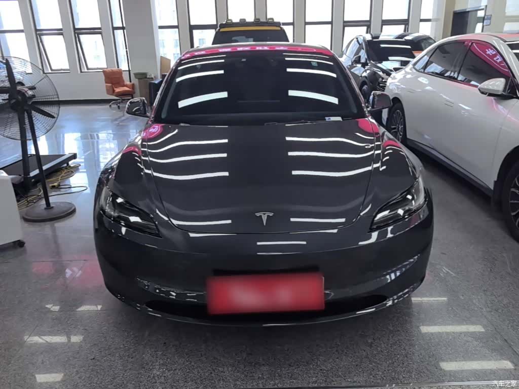 Tesla Model 3, 2024 3