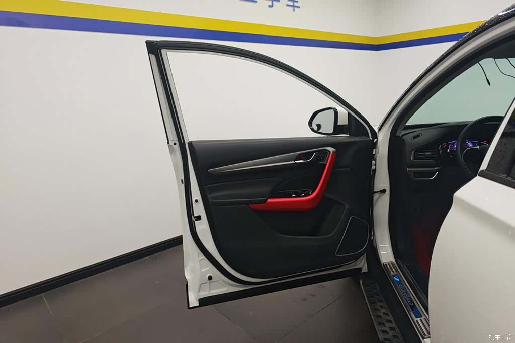 DongFeng AX7, 2019 7