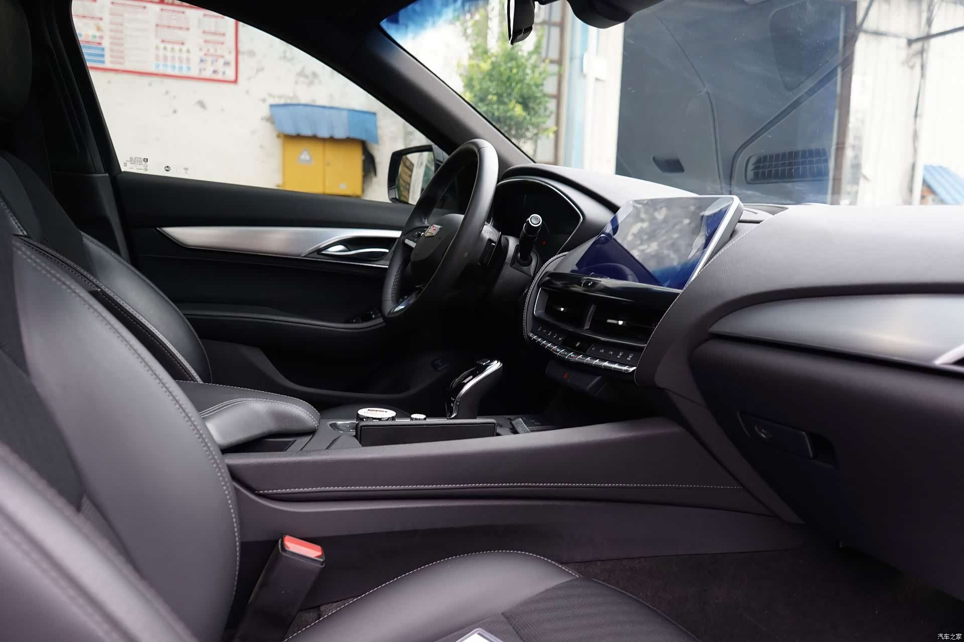 Cadillac CT5, 2022 14