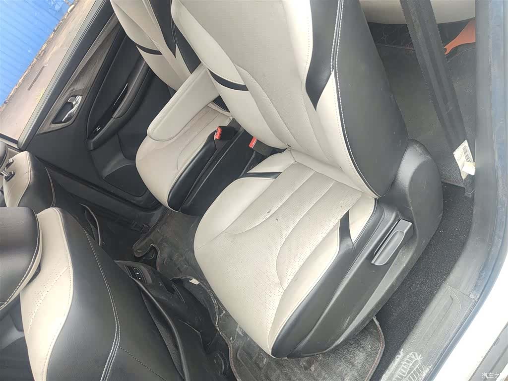 Wuling 730, 2018 14