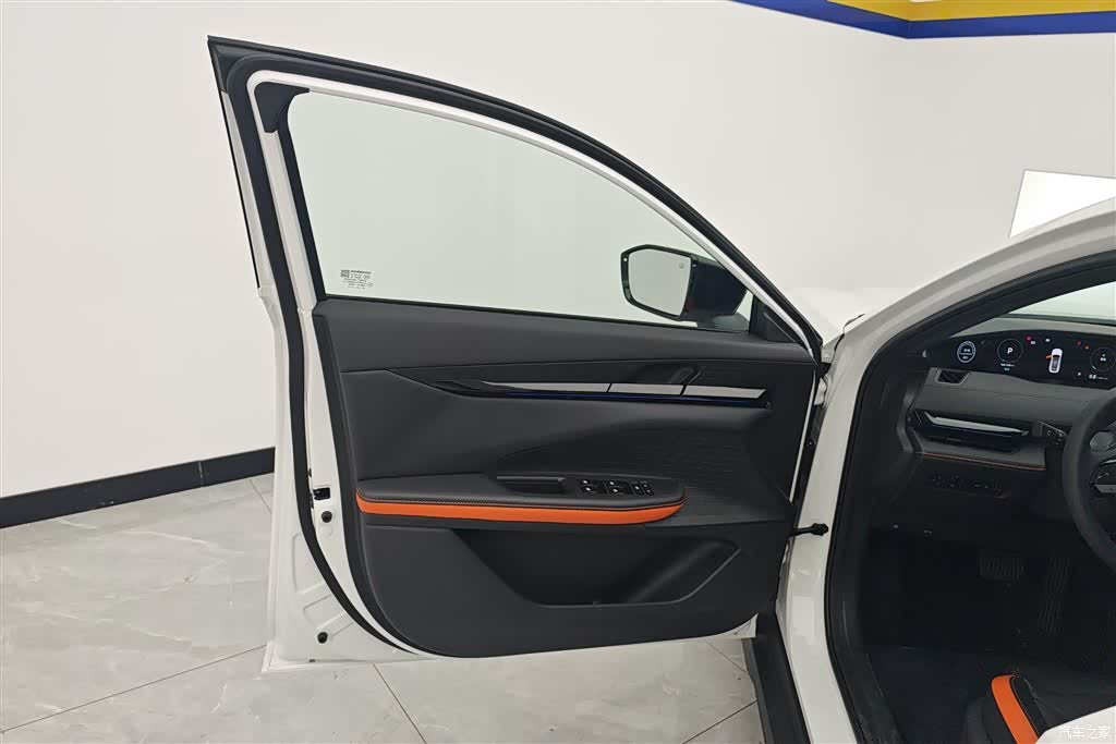 Changan UNI-V, 2026 7