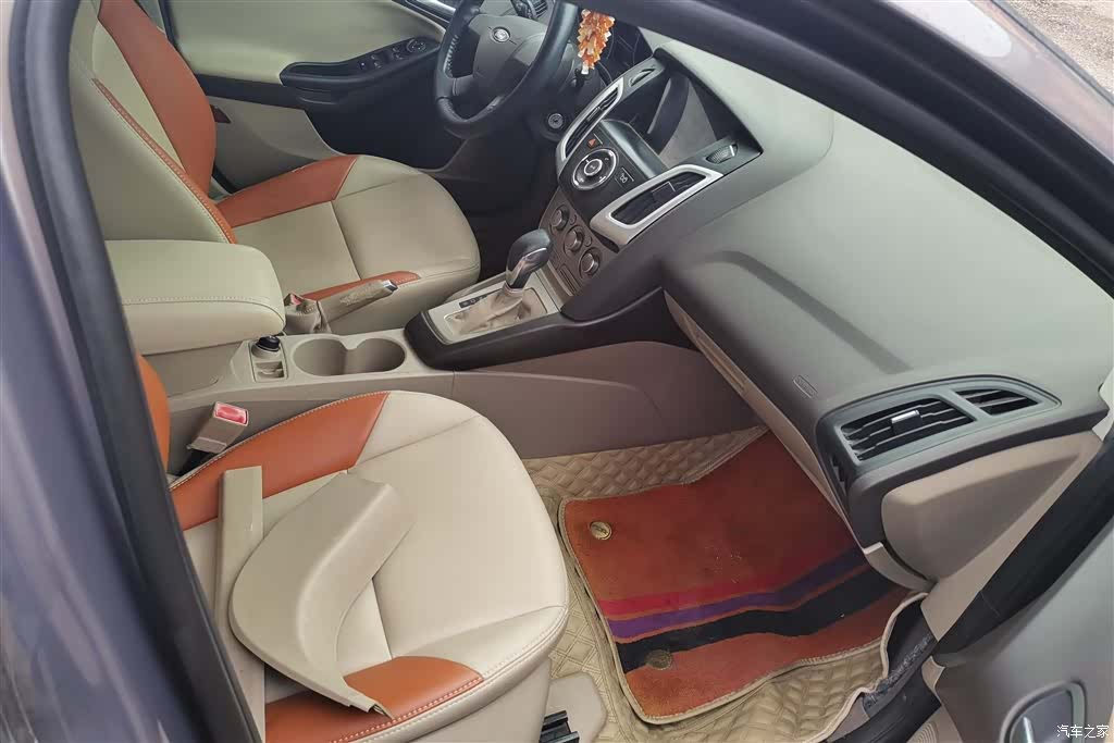 Ford Focus, 2015 8
