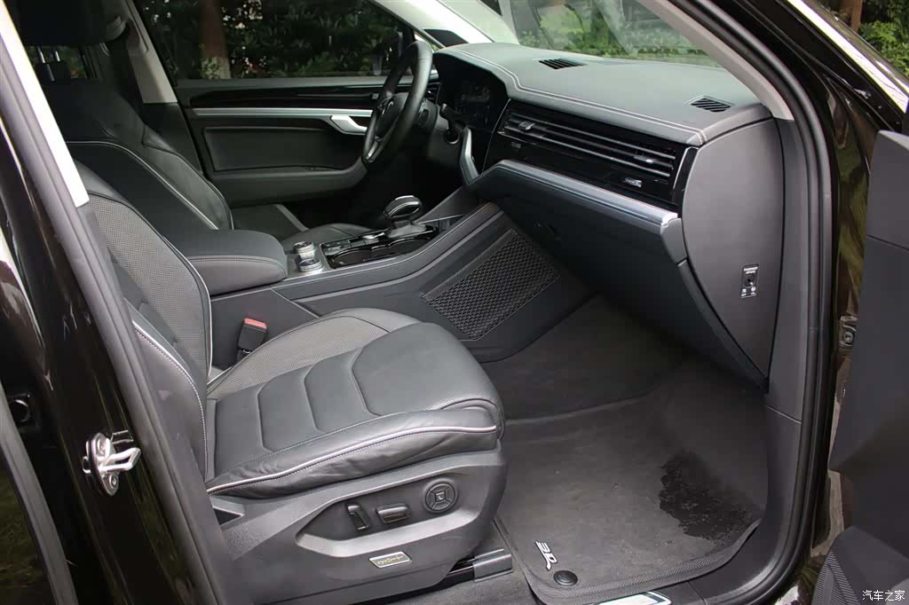 Volkswagen Touareg, 2019 10