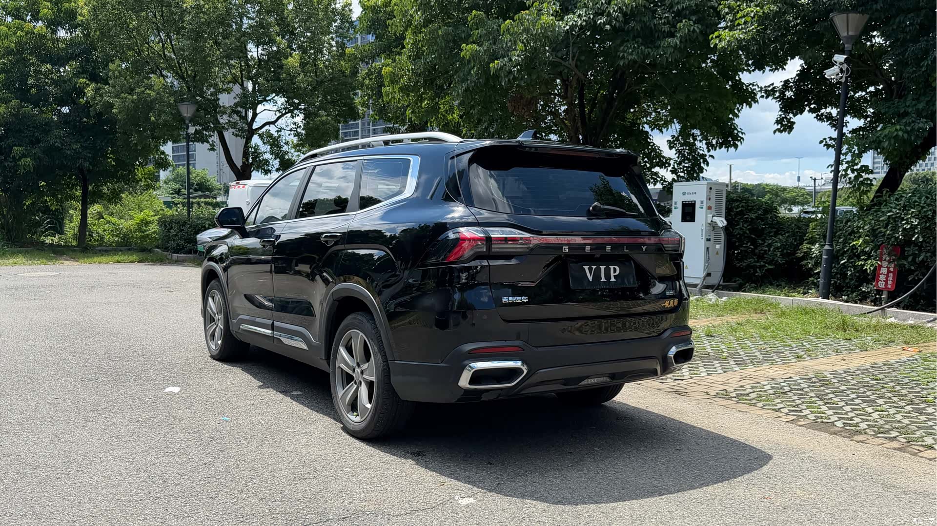 Geely Haoyue, 2024 все фото