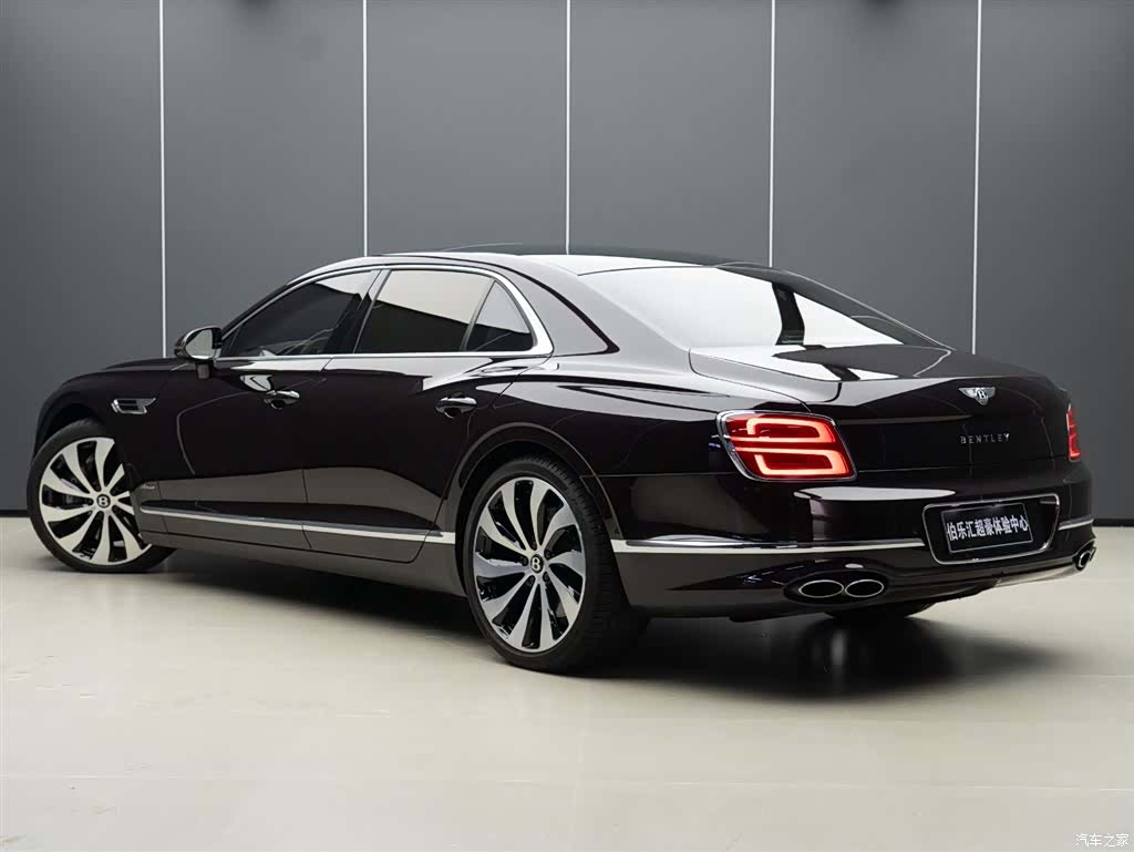 Bentley Flying Spur, 2023 все фото