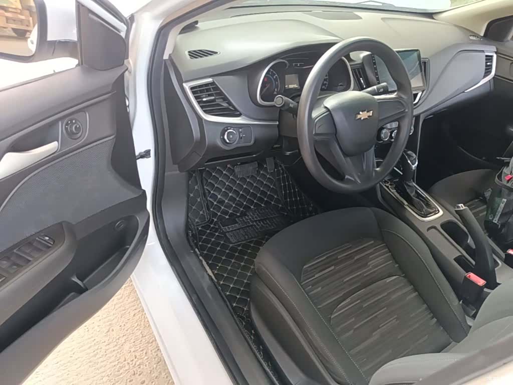 Chevrolet 320, 2018 16