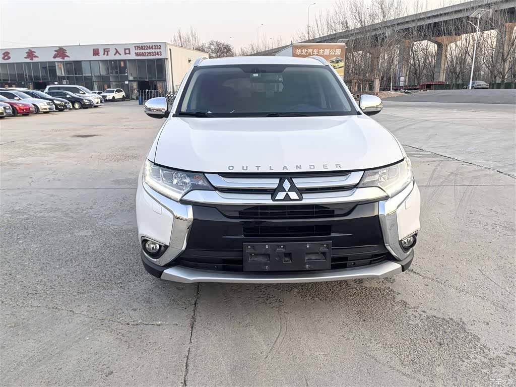 Mitsubishi Outlander, 2017 2