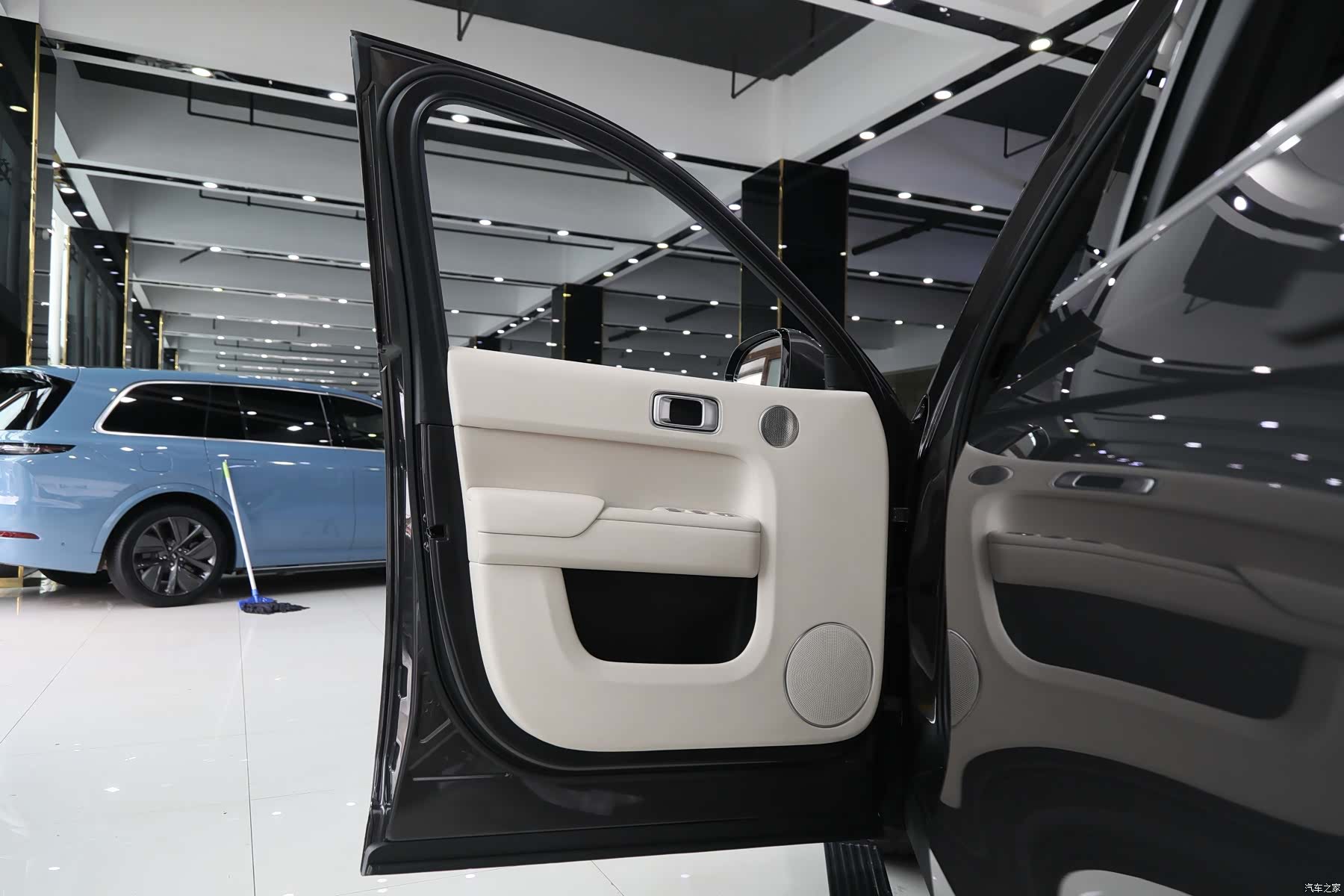 Li Auto L8, 2024 все фото