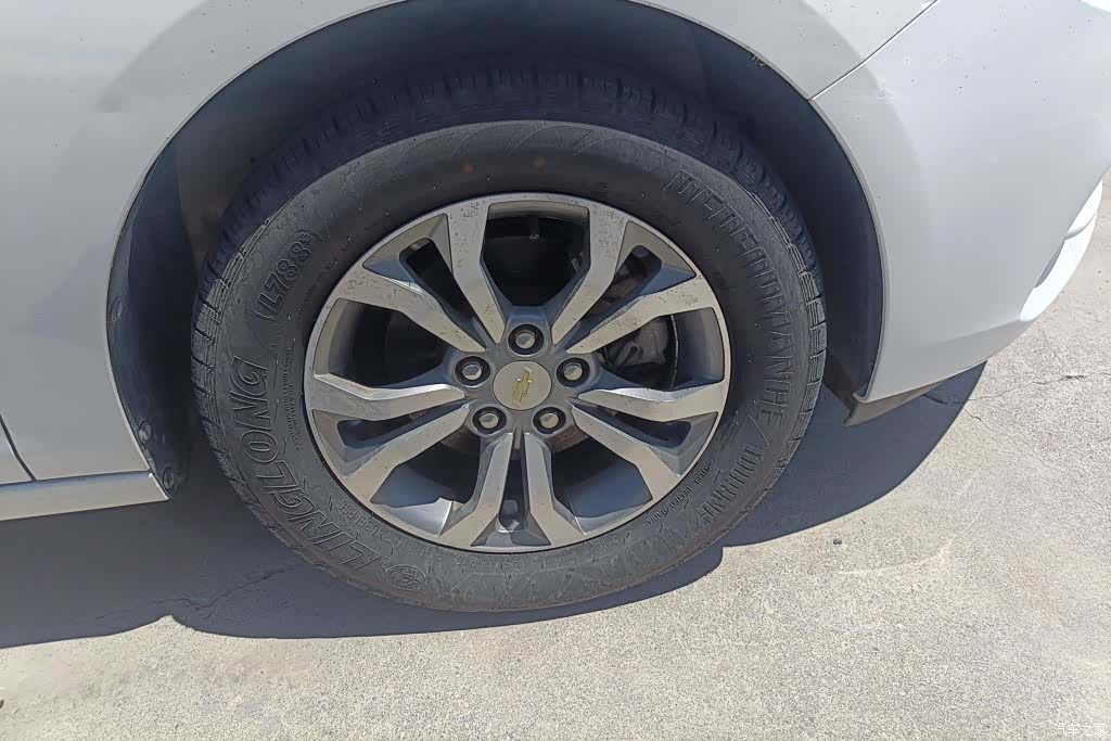 Chevrolet 320, 2018 6