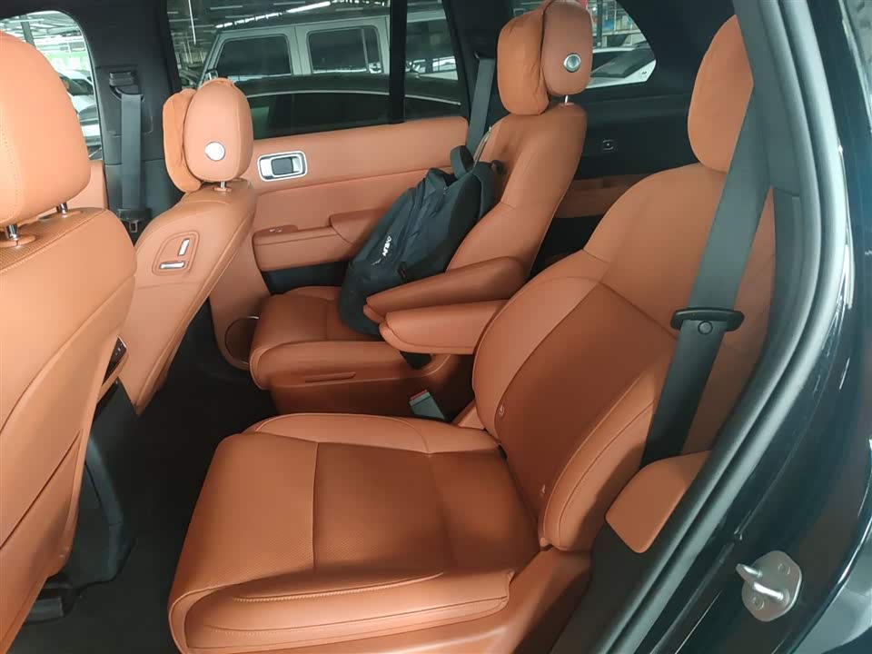 Li Auto Ideal L8