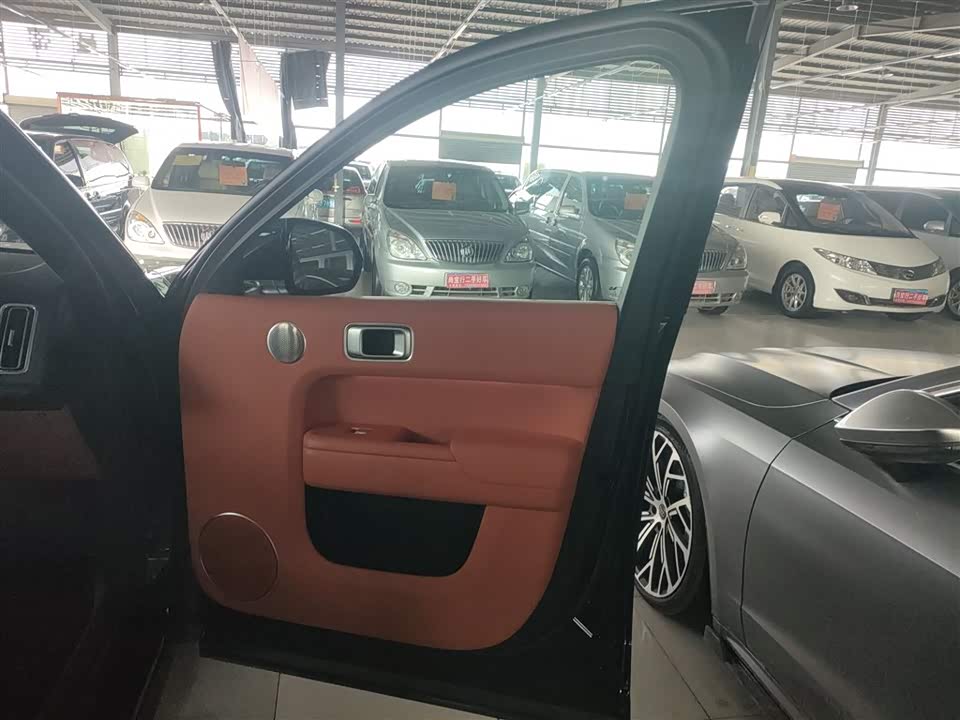 Li Auto Ideal L8