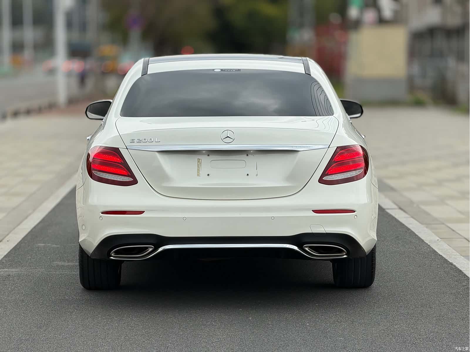 Mercedes-Benz E-Class, 2018 4