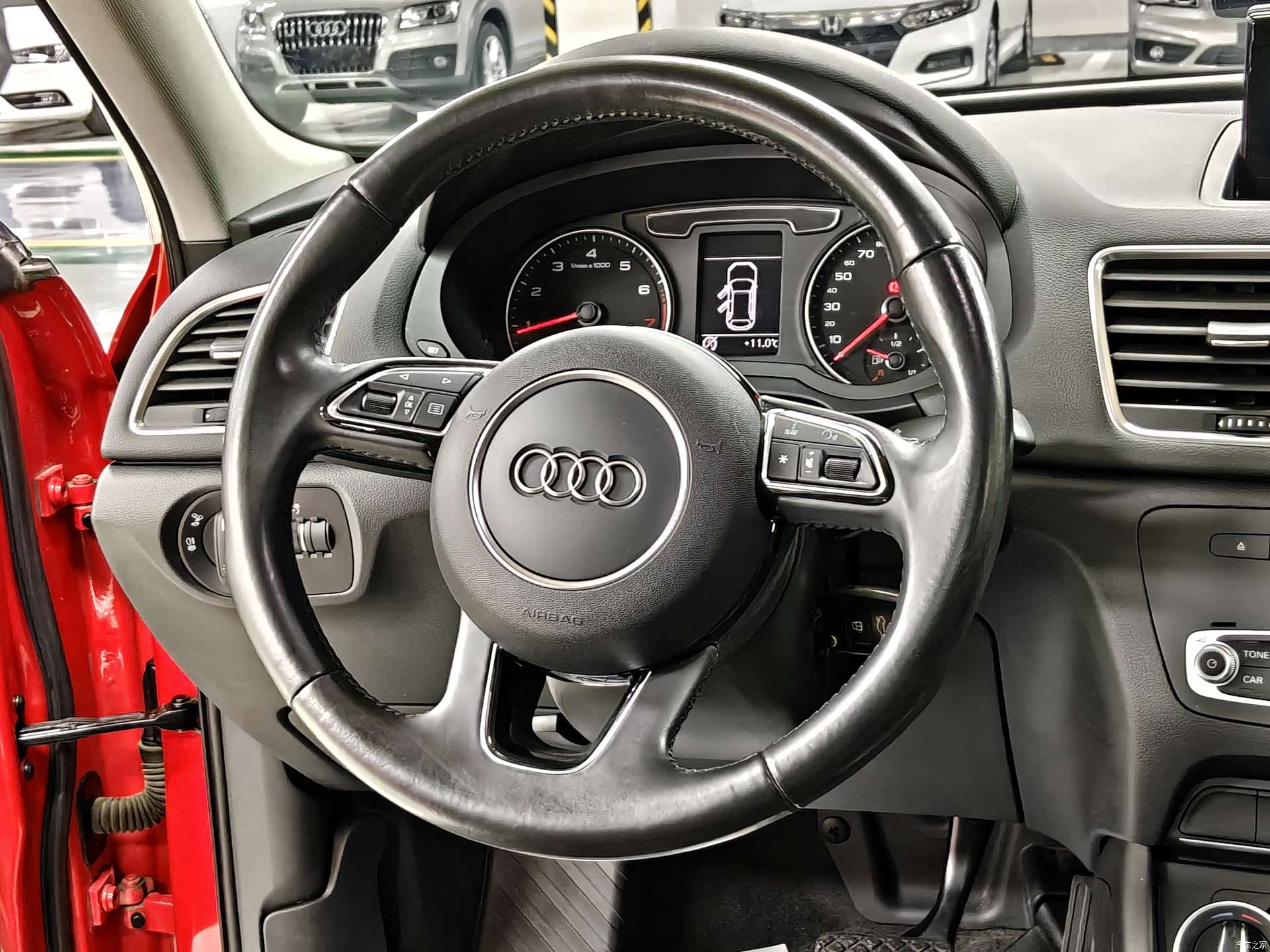 Audi Q3, 2016 12