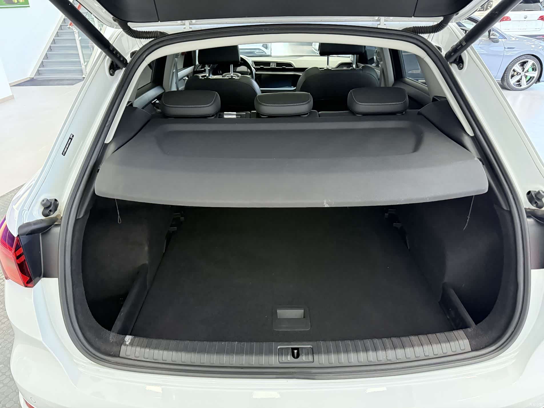 Audi Q3, 2023 17